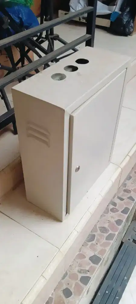 Box Panel Besi Listrik / Box Kabinet Panel Kontrol / CCTV