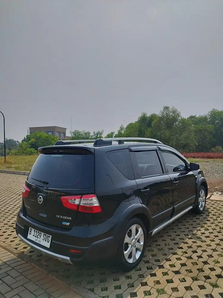 Nissan Grand Livina X Gear 2013 1.5 AT