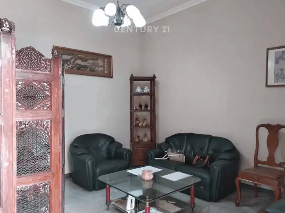 Rumah Strategis Di Jatinegara Jakarta Timur S6582
