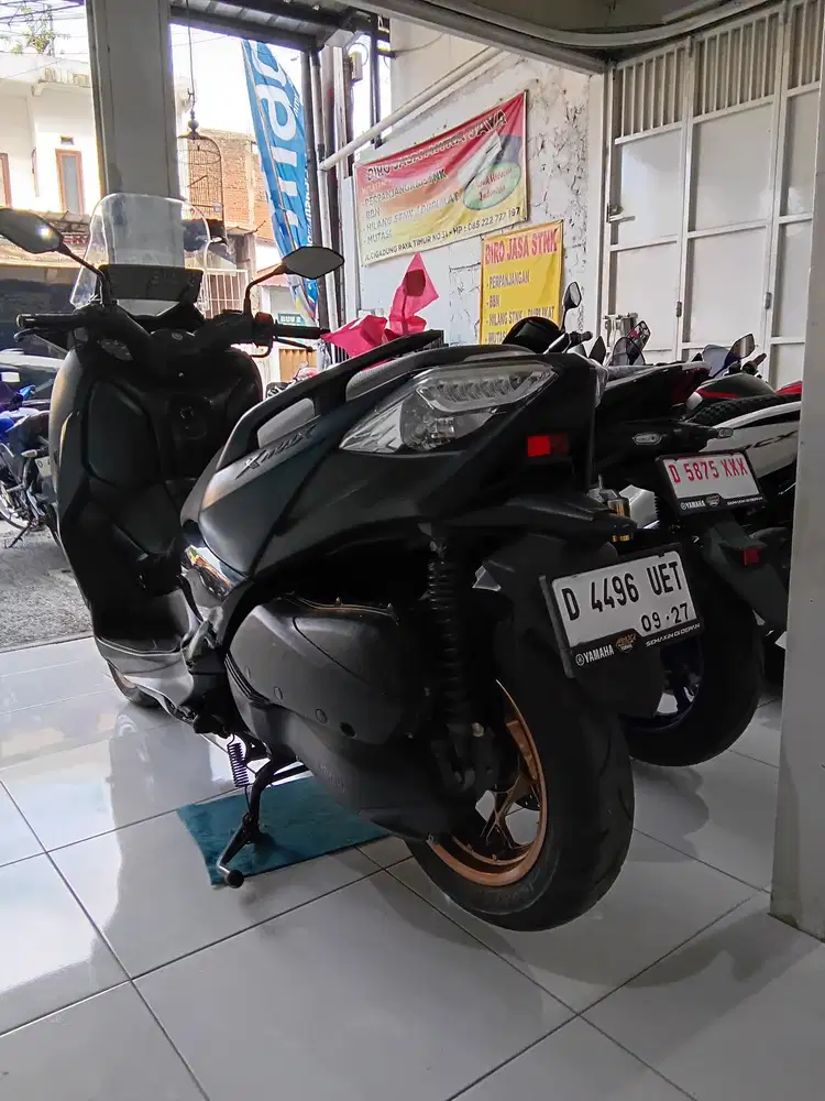 Yamaha Xmax ABS Tahun 2022