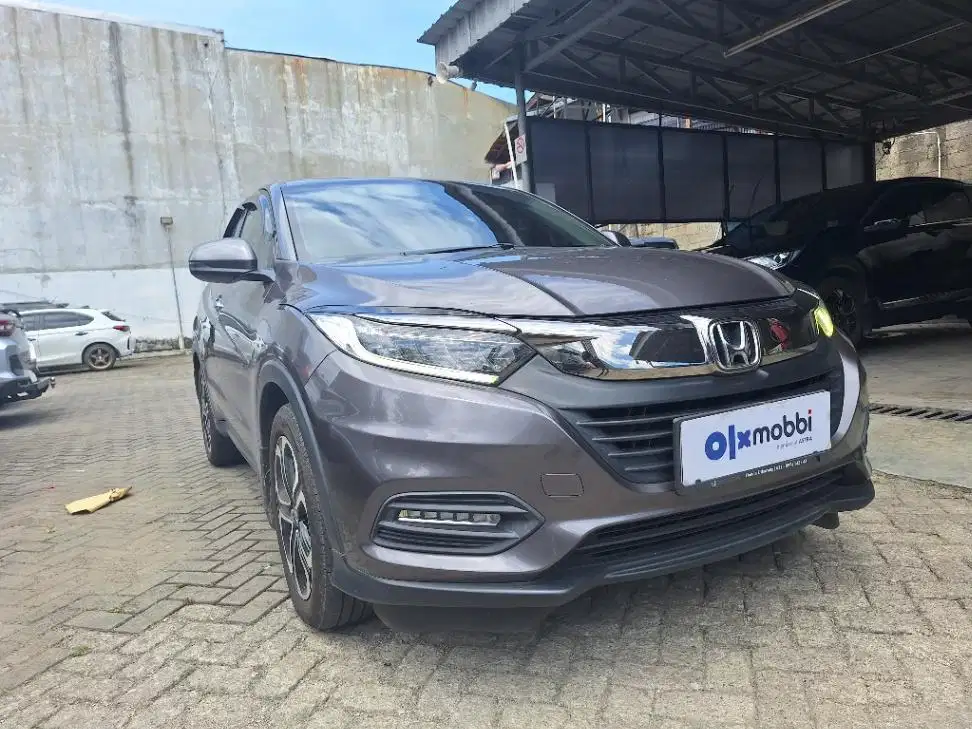 DP MURAH Honda HR-V 1.5 E Special Edition Bensin-AT 2021 Abu-Abu CYCJD