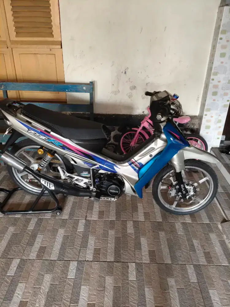 YAMAHA FIZR (MODIF SIAP PAKAI )