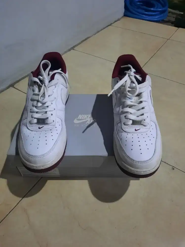 Sepatu sneakers casual