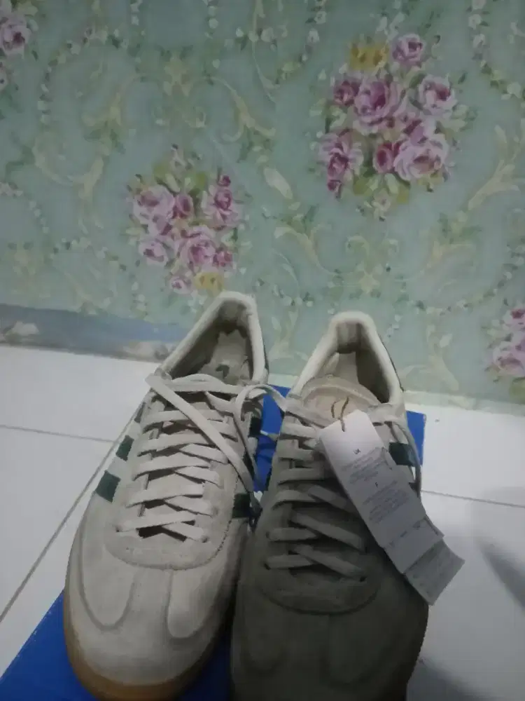 Sepatu adidas spezial