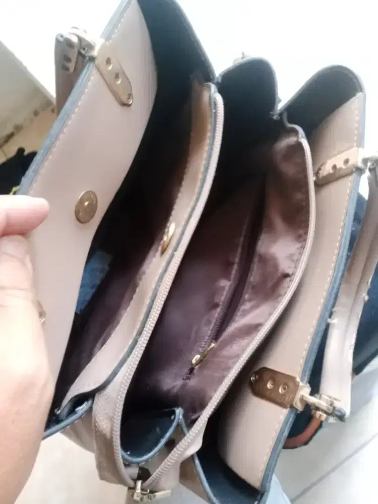 Tas jinjing wanita