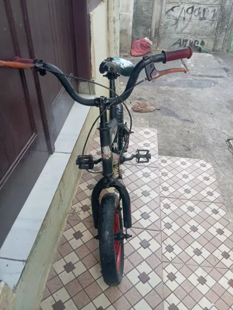 Di jual sepeda BMX anak merek TRENDY