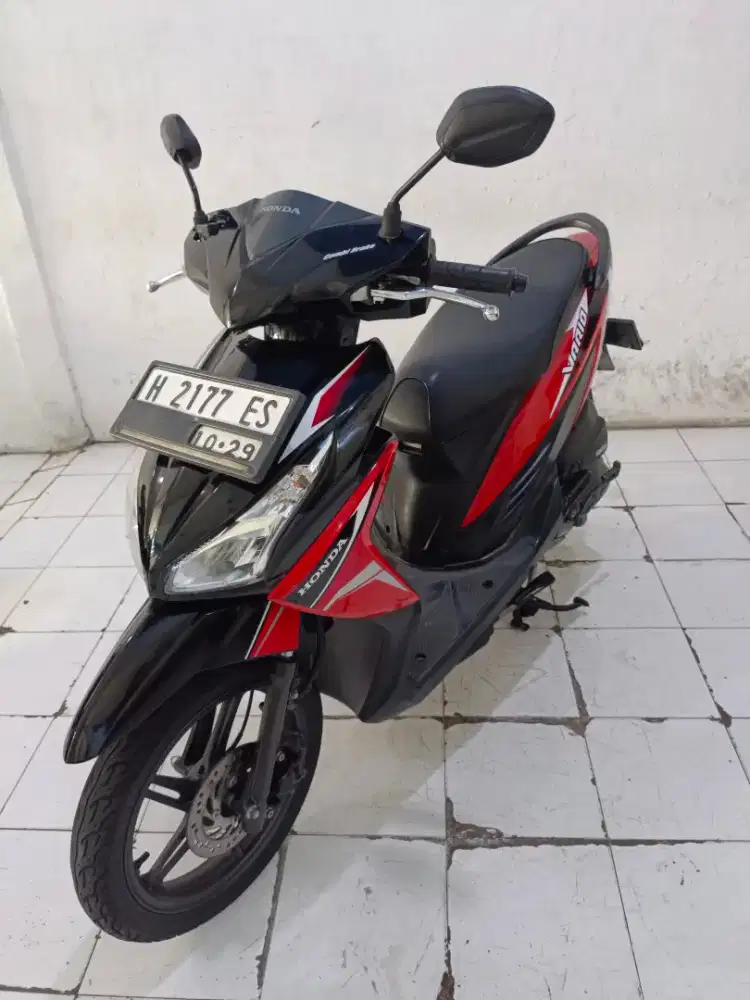 vario 110 thn 2019 merah