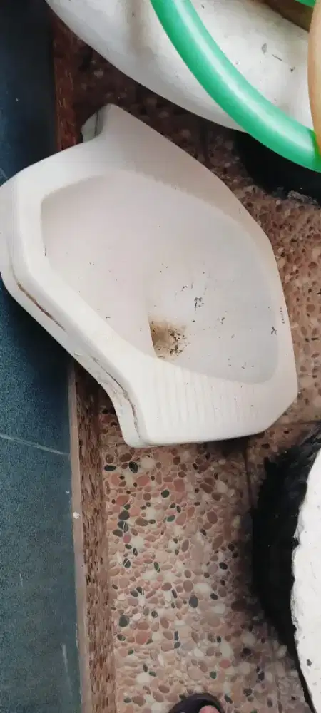Kloset / WC Jongkok TOTO Original - Copotan Ganti Kloset Duduk