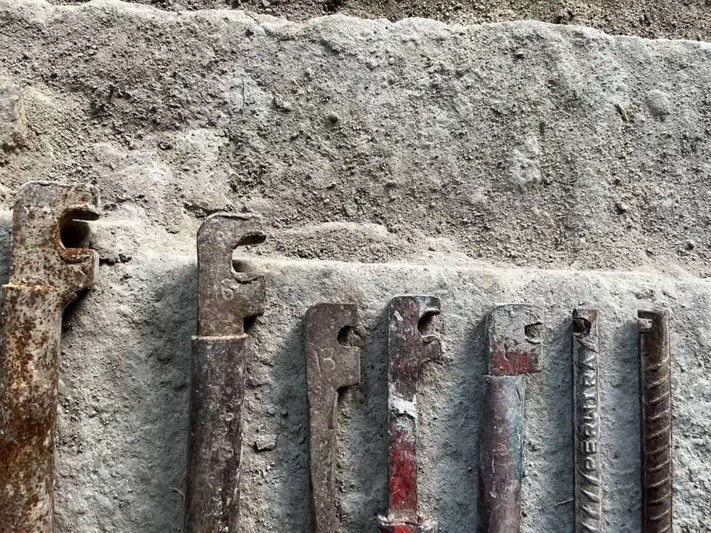 Kunci besi alat penekuk besi begel Diameter 6 -16
