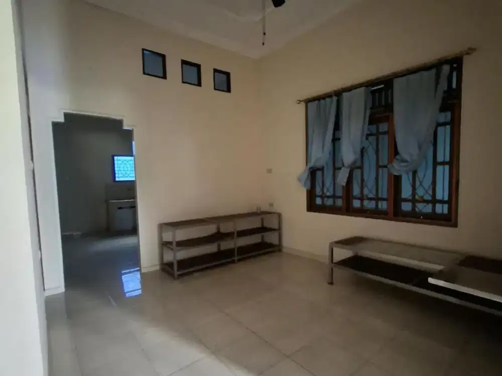 Disewakan Rumah Area Kenten Palembang Lokasi Strategis
