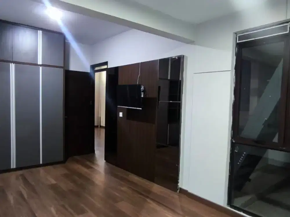 TERMURAH DIJUAL RUMAH NYAMAN ASRI SIAP HUNI MINIMALIS LOKASI DI KOTA BARU PARAHYANGAN TATAR SIMAKIRANA BANDUNG