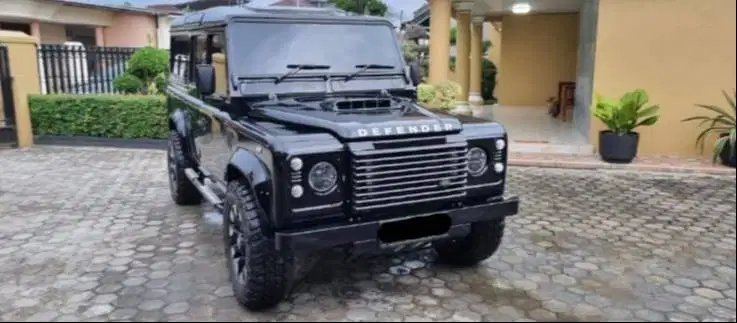 LAND ROVER DEFENDER (1998)
