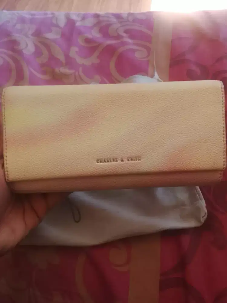 Dompet ori Charles keith