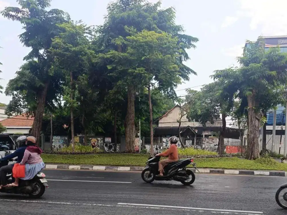 Dijual Lahan komersil disurabaya jl diponegoro cocok buat gedung dan hotel