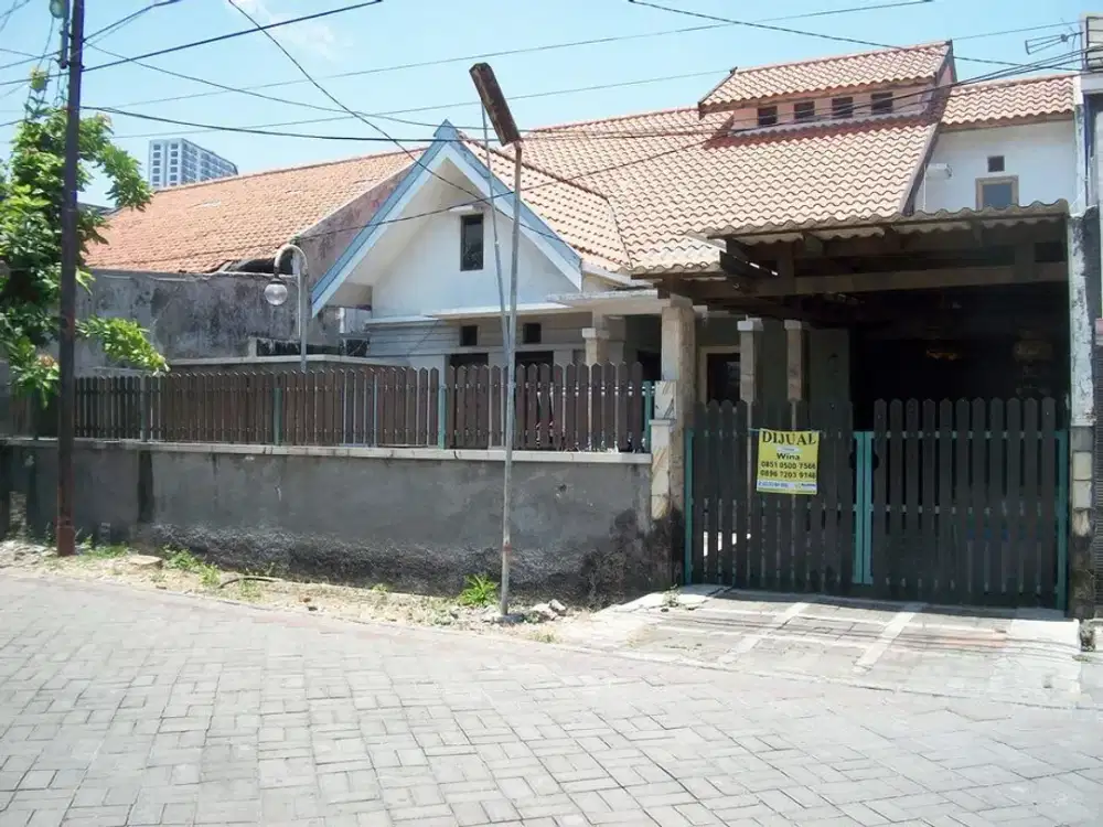 Rumah di Jemur Andayani