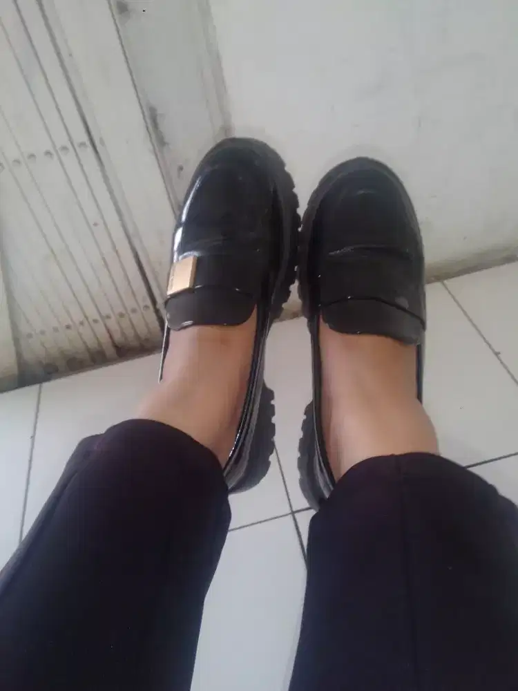 Sepatu wanita uk 40-41