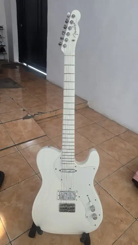Dijual Fender Telecaster Silent Siren – White
