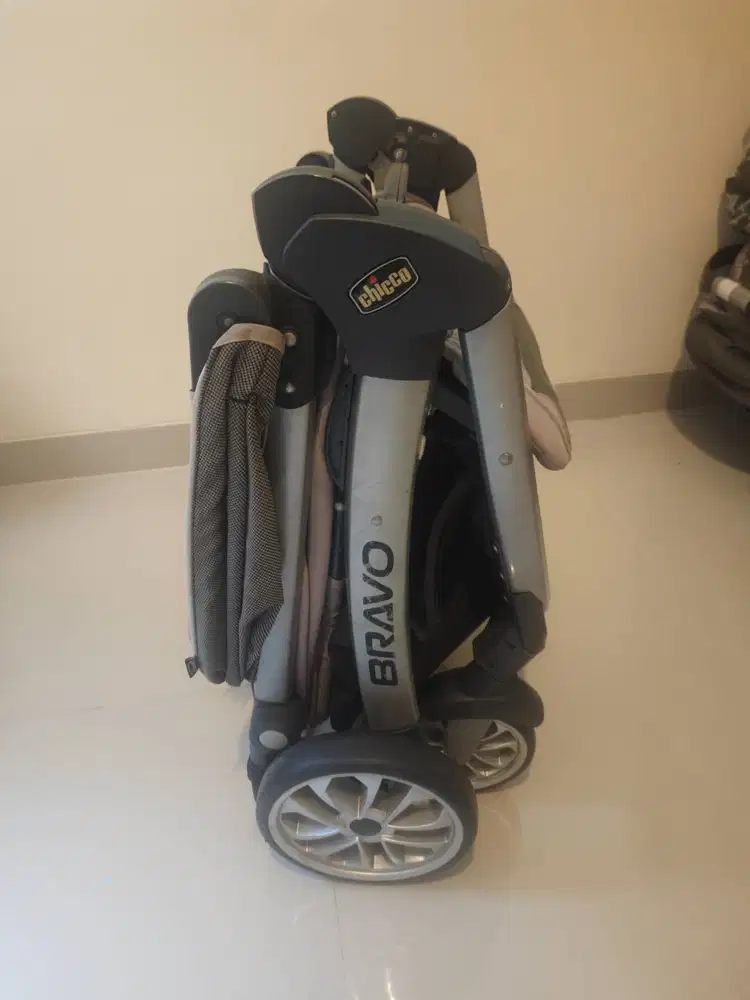 Stroller Bayi Chicco Bravo + Car Seat KeyFit, Nego, Gading Serpong