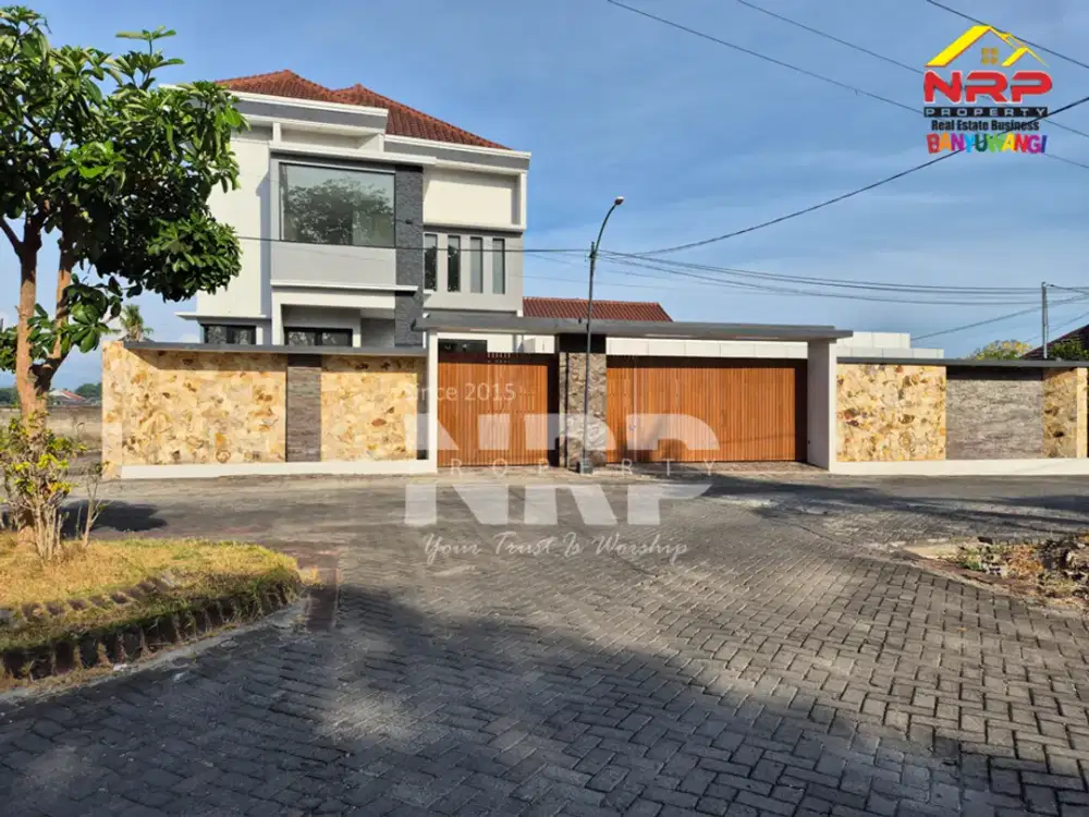 Dijual Rumah Mewah dan Baru di Kebalenan - Banyuwangi