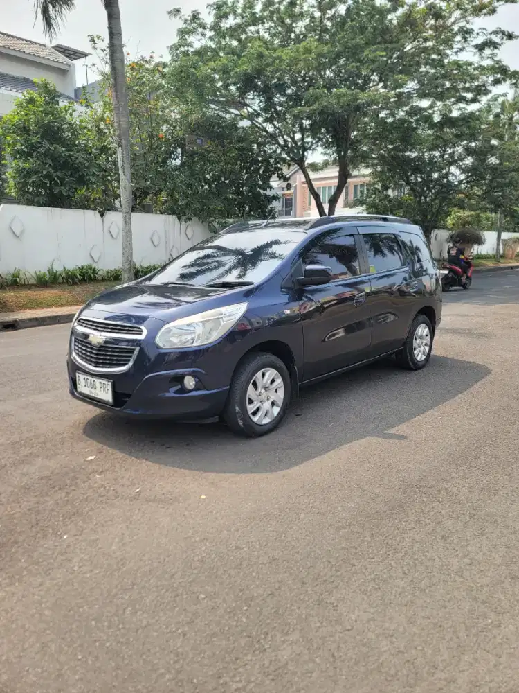JUAL CEPAT SPIN LTZ MATIC TAHUN 2014 HITAM