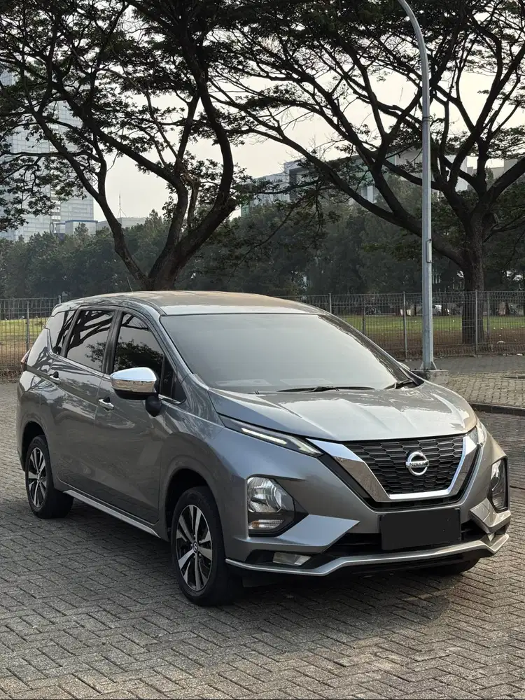 Nissan Livina 1.5 VL AT Matic 2022 TDP 5 juta