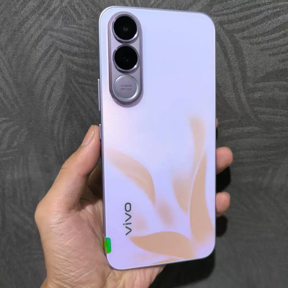 VIVO V70 FE 5G RAM 12/256GB