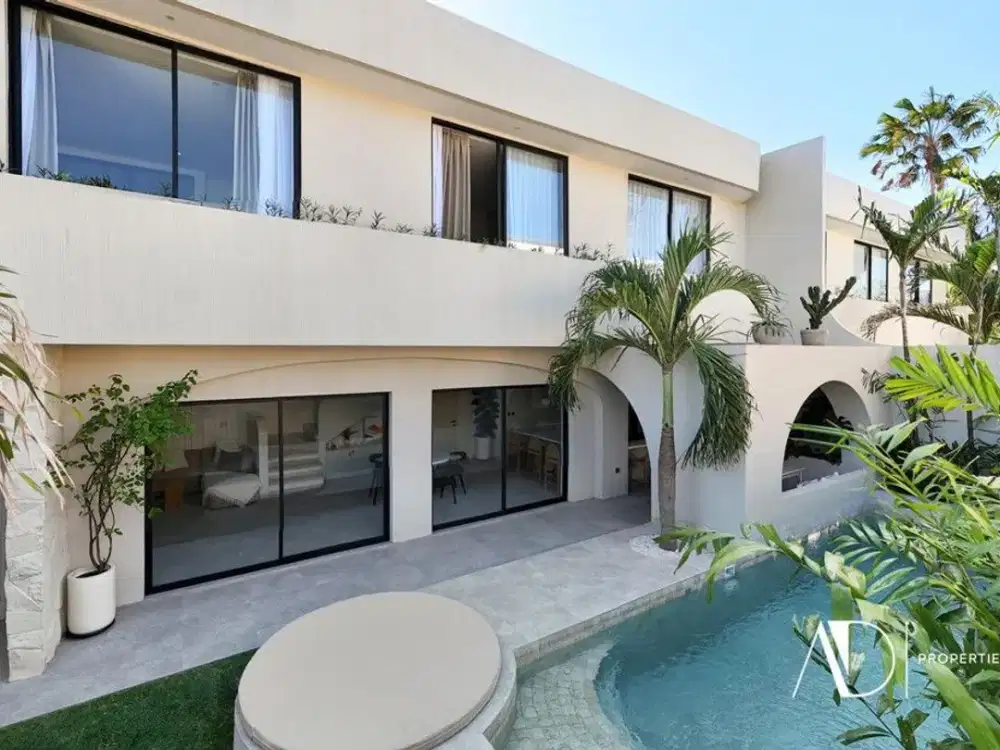 LEASEHOLD | MODERN 3-BEDROOM VILLA IN UMALAS