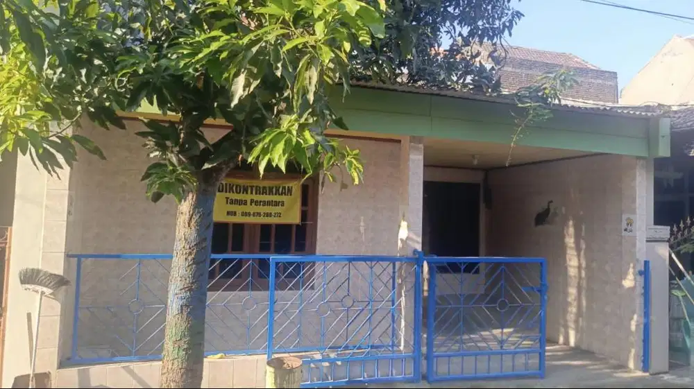 DISEWAKAN RUMAH SIAP HUNI DI PERUMAHAN TENGAH KOTA