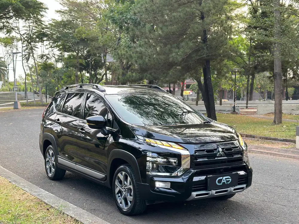 Mitsubishi Xpander Cross Premium AT 2024 Hitam