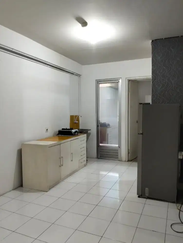 Dijual Apartemen Kalibata City Akasia 2 BR Semi Furnish SHM