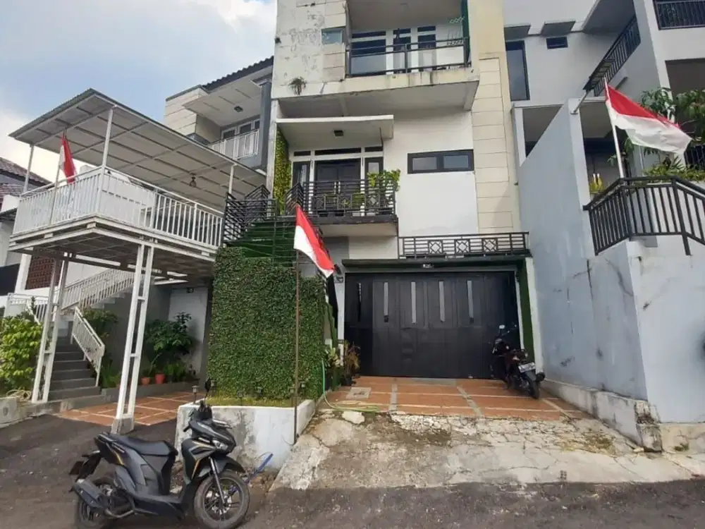 MURAH ! DIJUAL RUMAH MEWAH MINIMALIS DI KOMPLEK CIGADUNG KOTA BANDUNG