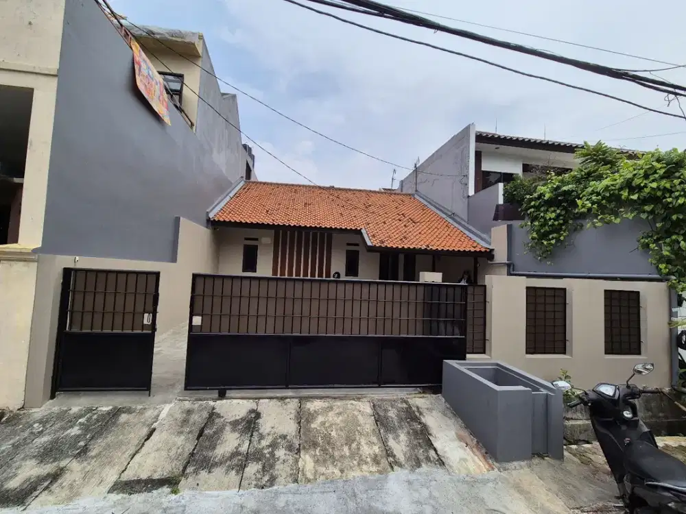 Di Sewakan Rumah 1 lantai bagus Di Cempaka putih 4 kamar tidur bebas banjir