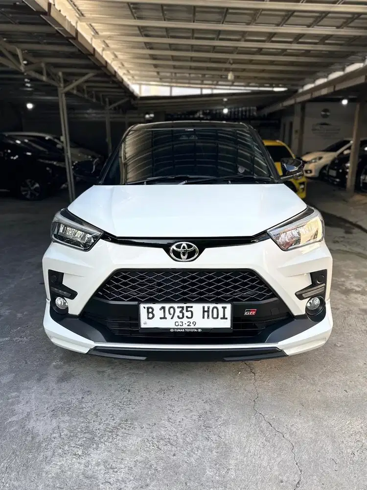 Raize GR TSS CVT 1.0 TWO TWONE PUTIH HITAM