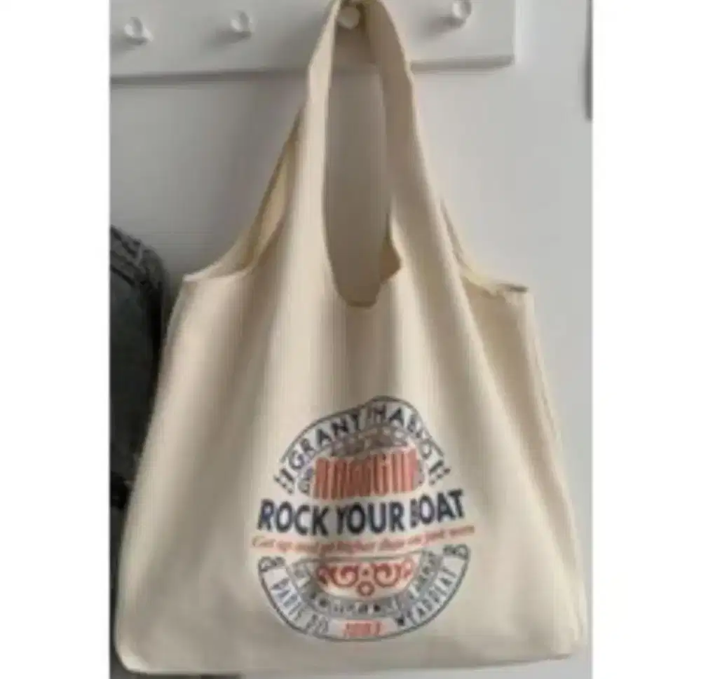 Tas slempang buat sehari hari