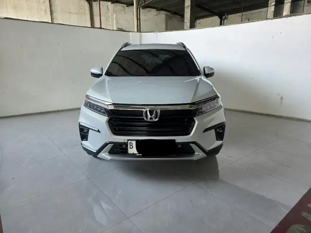 Low km 34rban Honda BRV Prestige AT ( Matic ) 2023 Putih Mulus genap