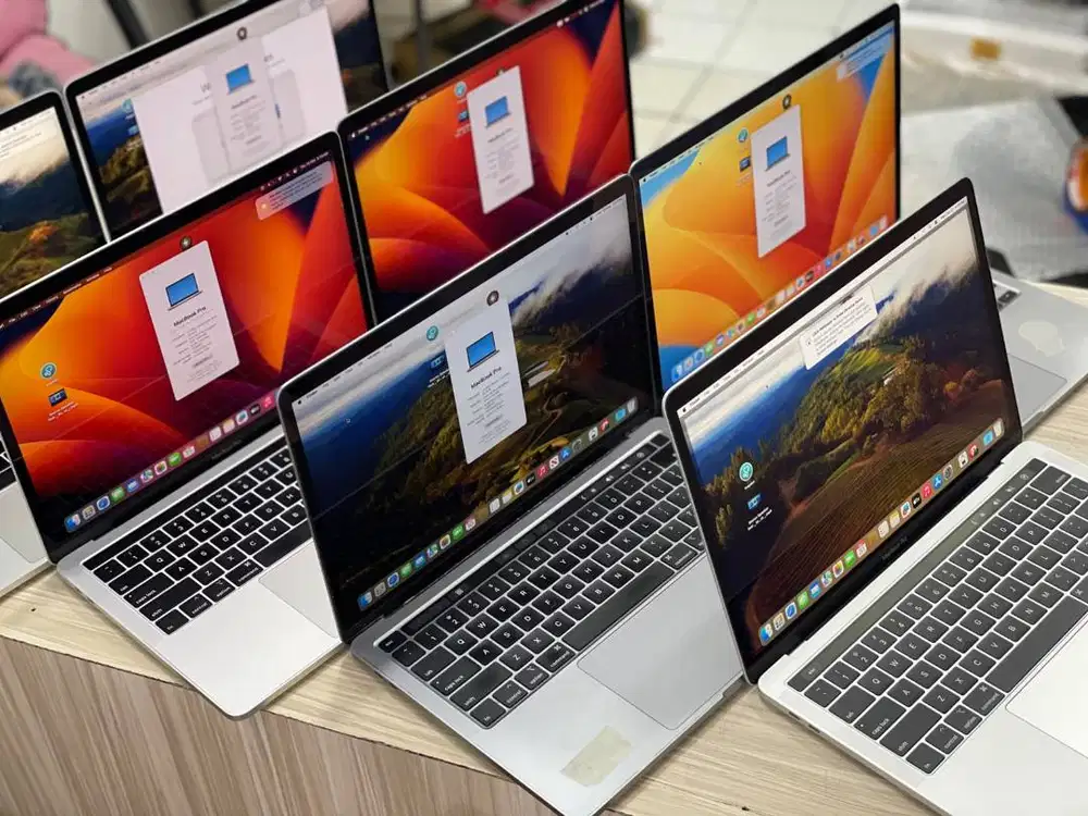 Macbook pro I5 touchbar 2019 ram 8gb 256 lyr 13 sekolah kuliah kerja