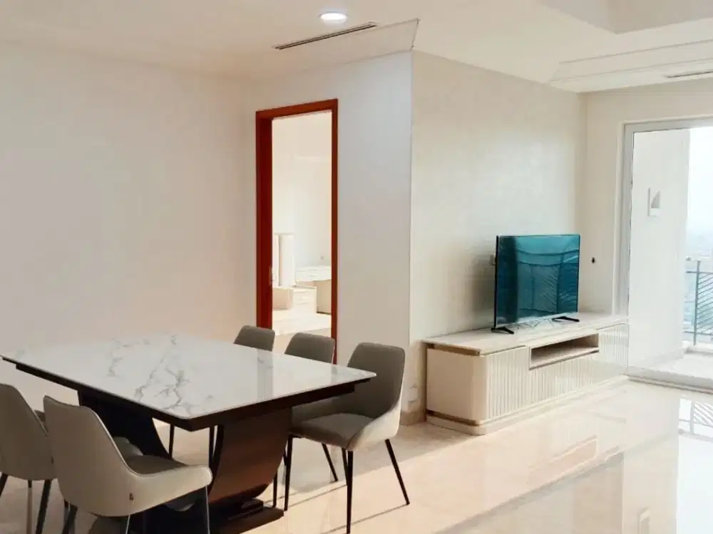 Nice and Cozy Apt with Strategic Area At Pakubuwono Residence