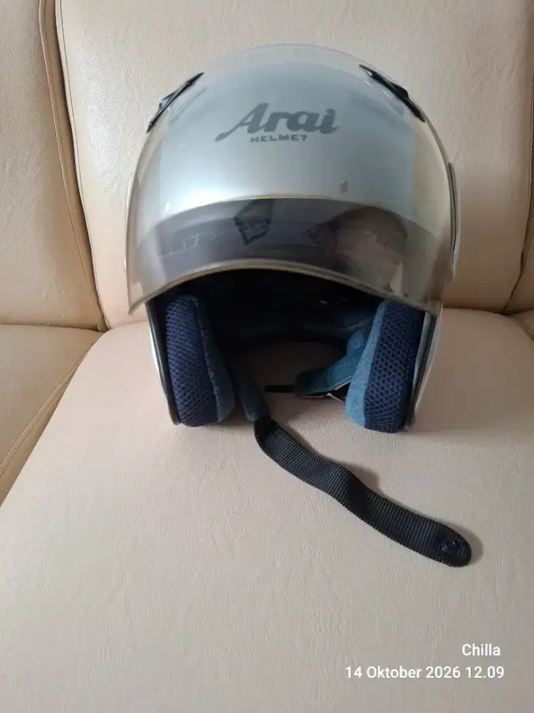 Helm preloved Half Face merk Arai