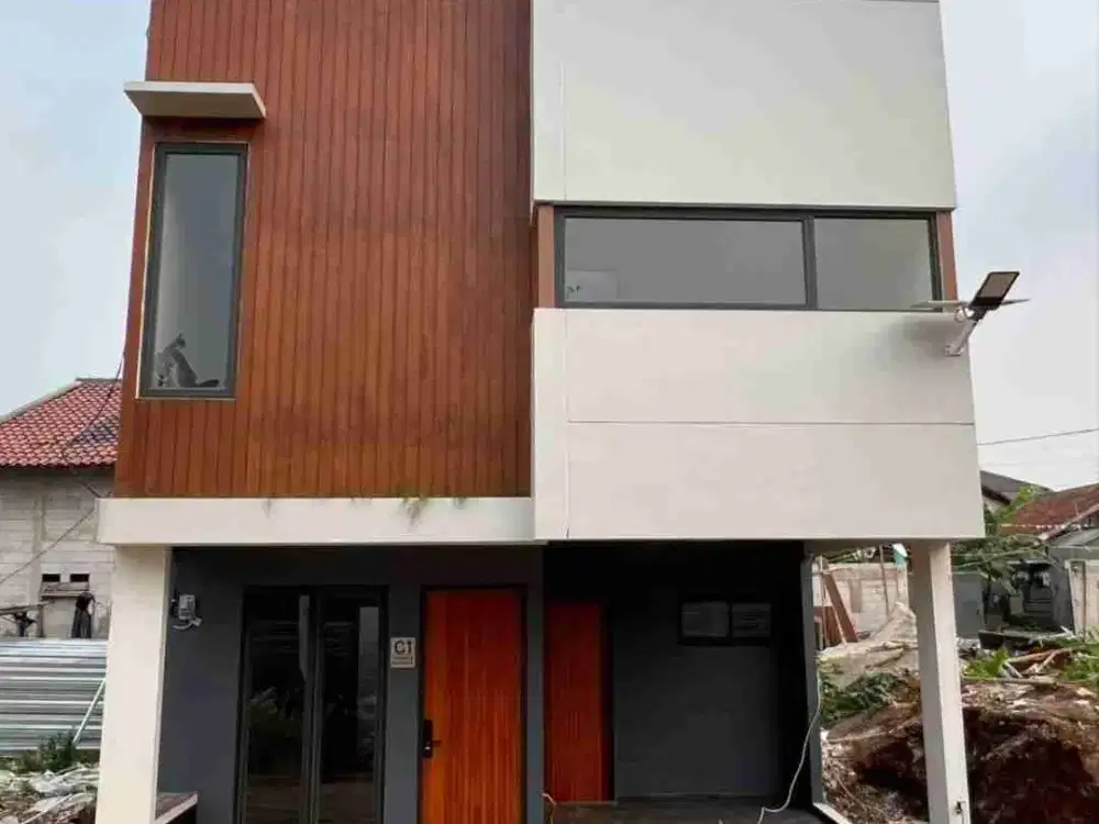 Dijual rumah 2 Lt Nempel Mall The Park Sawangan