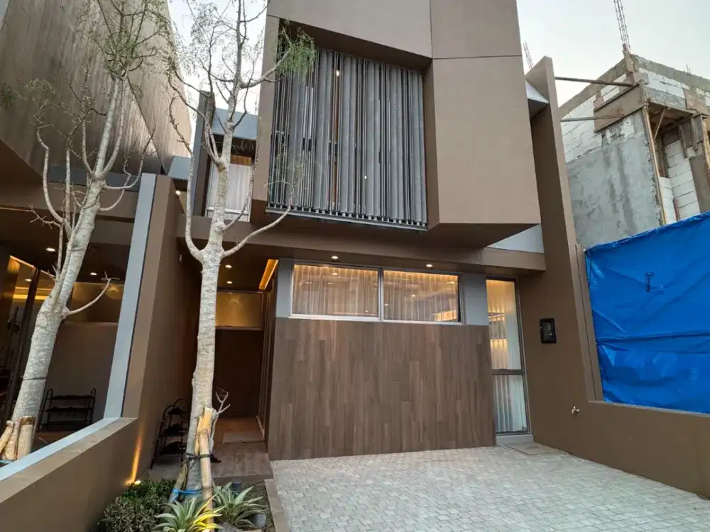 DIJUAL RUMAH BARU CANTIK STRATEGIS Central Park Merr 5