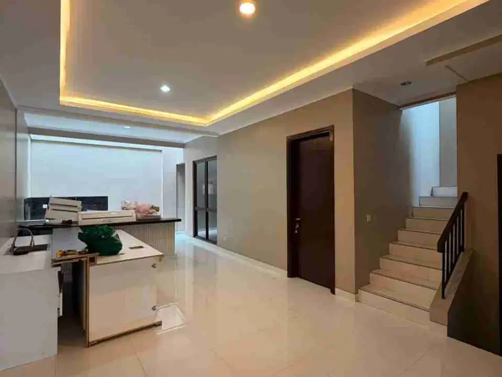Rumah Renovasi Semi Furnished Rapih The Icon BSD city