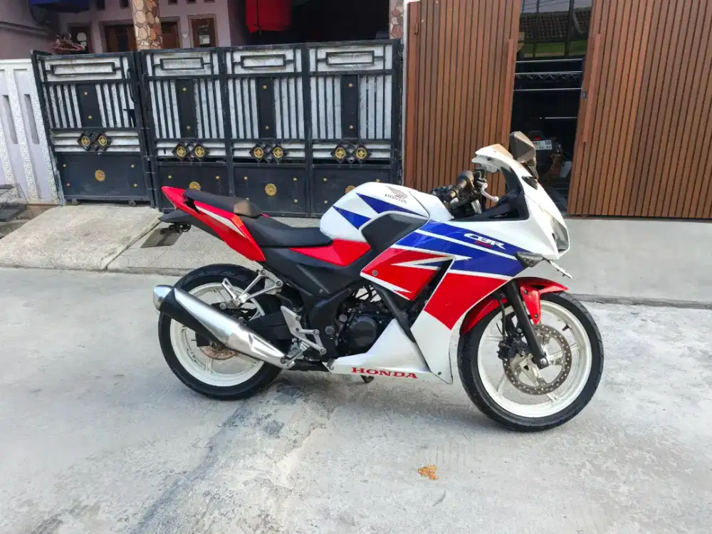 Honda CBR 2015 pajak hidup