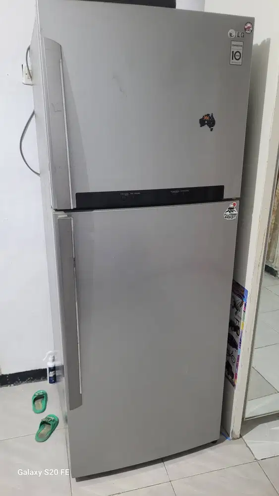 Lg Inverter 2 pintu besar