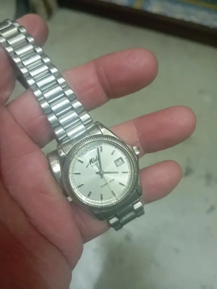 Jam tangan Mido Quartz Swiss made