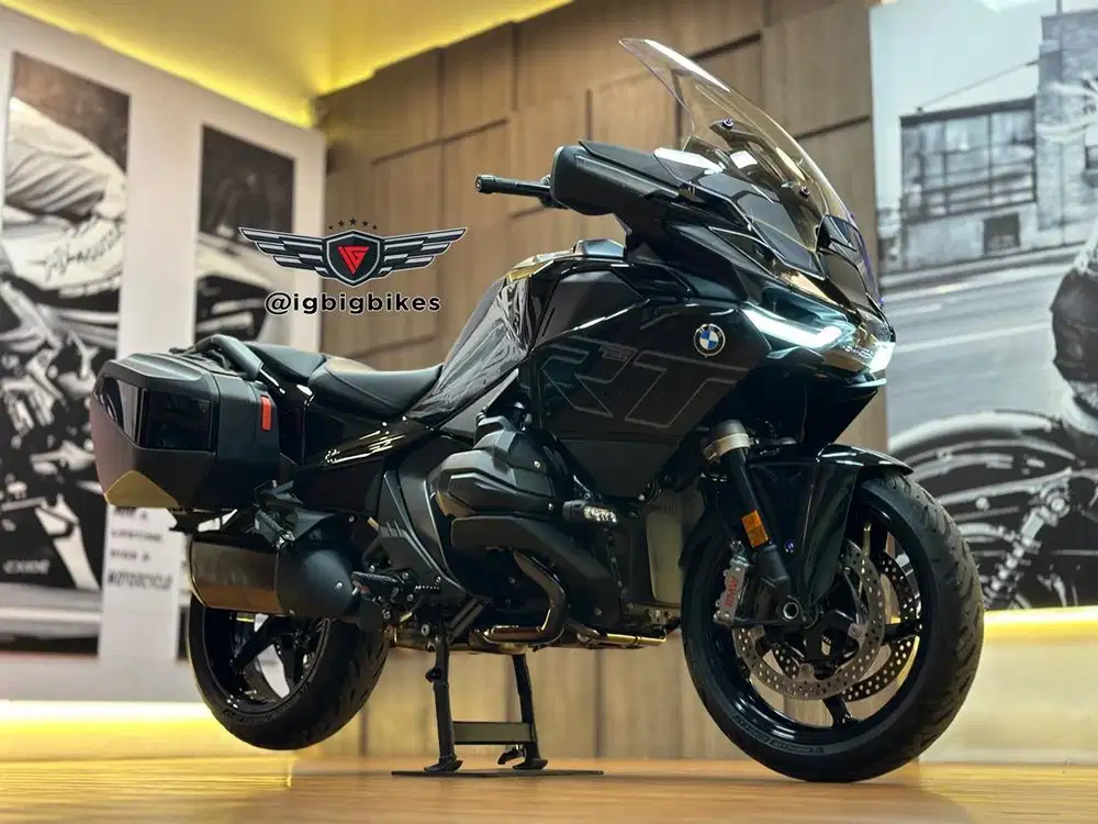 Bmw R 1300 RT Hitam 2026