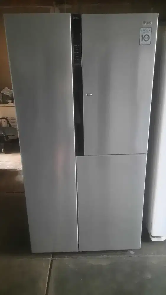 kulkas side by side LG inverter