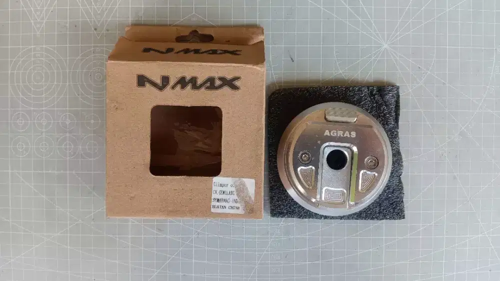 Tutup kunci tangki N MAX CNC silver .merk agras
