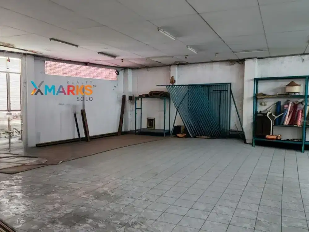 DiJUAL RUANG USAHA 2 LANTAI PINGGIR JALAN AREA KOMERSIL BANJARSARI