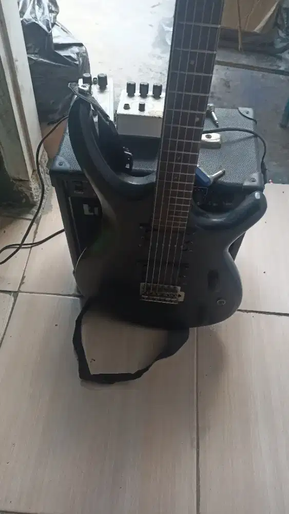 gitar custom ala Scheckter