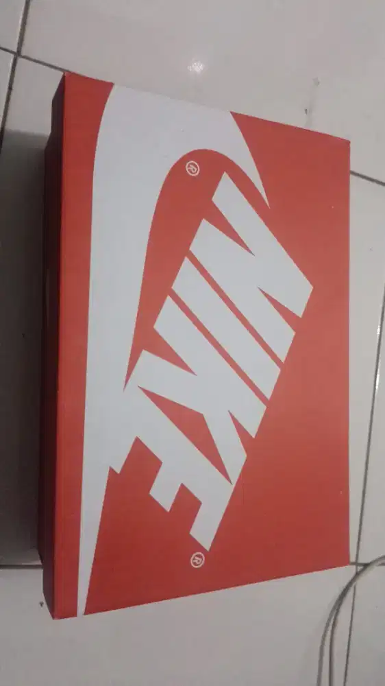 Nike LV ukuran 43